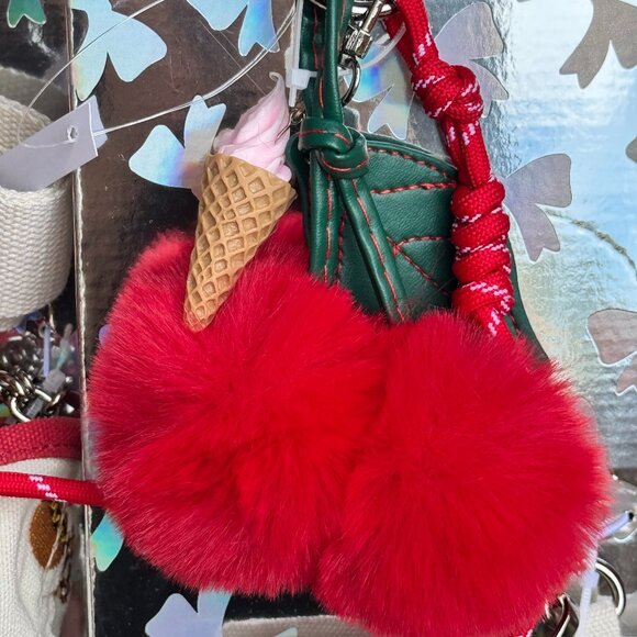 NEW! Viral MADDEN GIRL Carnival Food Gift Set - Tote + Bag Charms and Pouch! - Picture 5 of 7